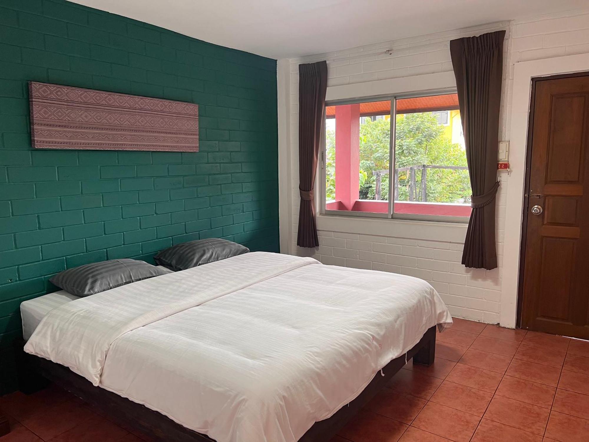 Red Brick Hostel *